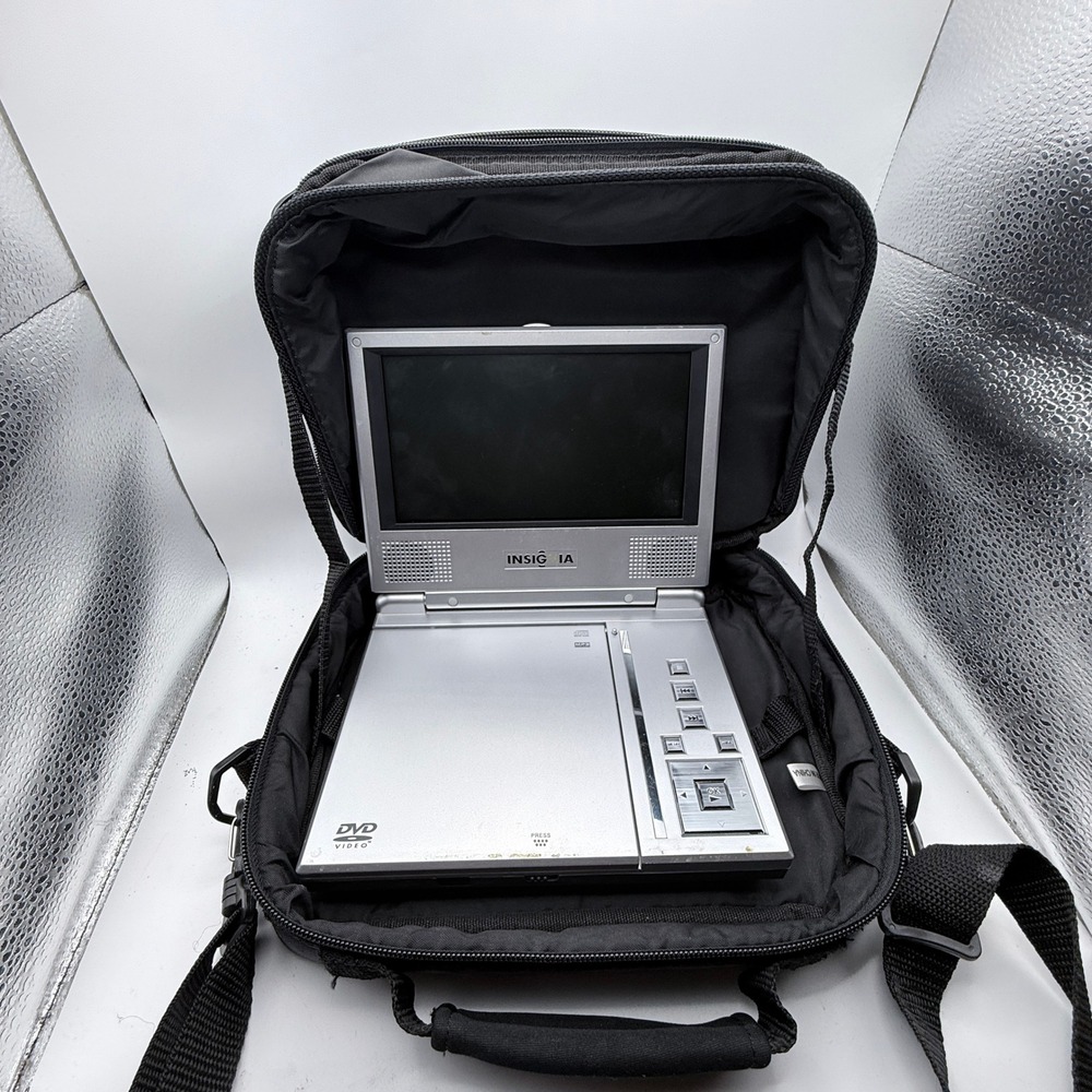 Insignia DVD‎ Travel Theater 7" IS-PD040922 Portable Player PARTS OR REPAIR